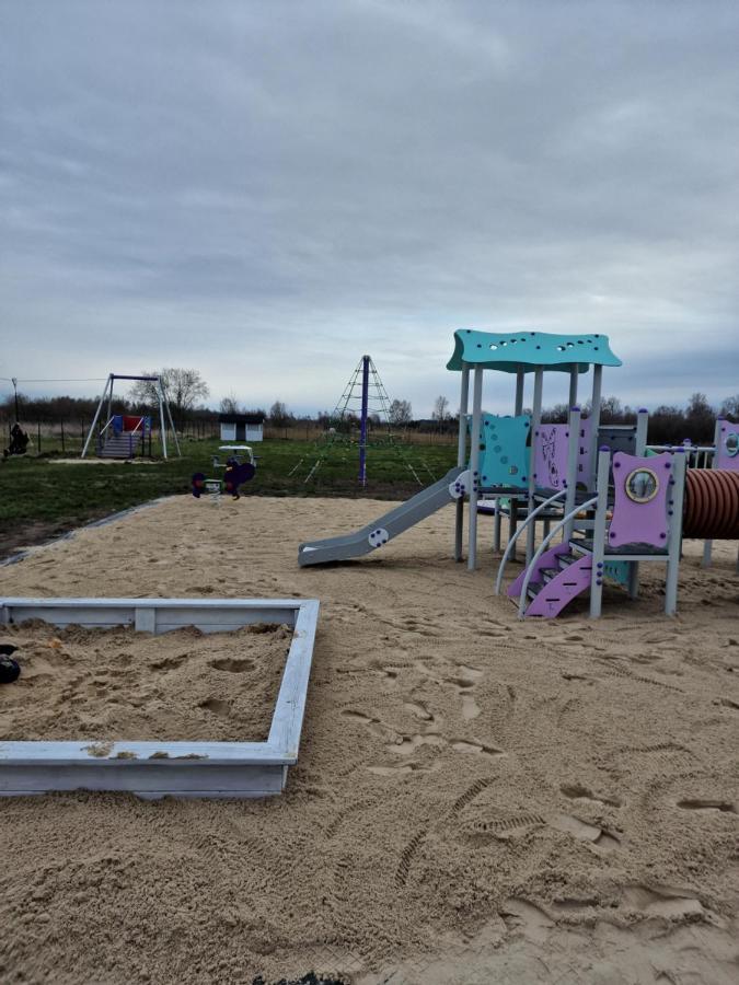 Domki I Pokoje Angelo Z Sauna I Jacuzzi- Karwia Exterior foto