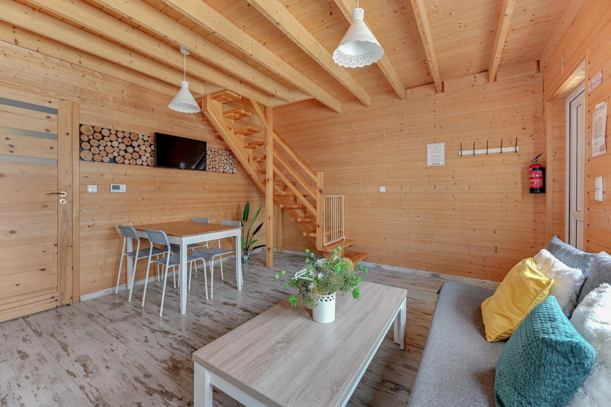 Domki I Pokoje Angelo Z Sauna I Jacuzzi- Karwia Exterior foto